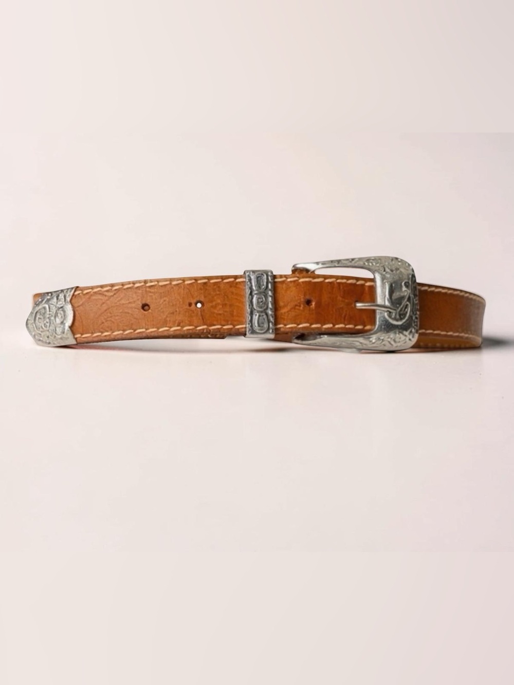The Great NY Belt Company Western Leather Belt with Buckle. Tan, Silver. 32” - Picture 2 of 13